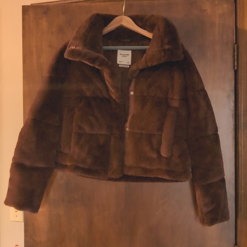 Abercrombie & Fitch faux fur mini puffer